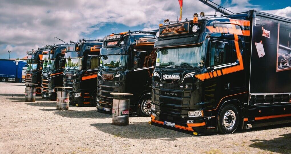 Carga marítima o terrestre: selecciona el servicio ideal para tus envíos en República Dominicana