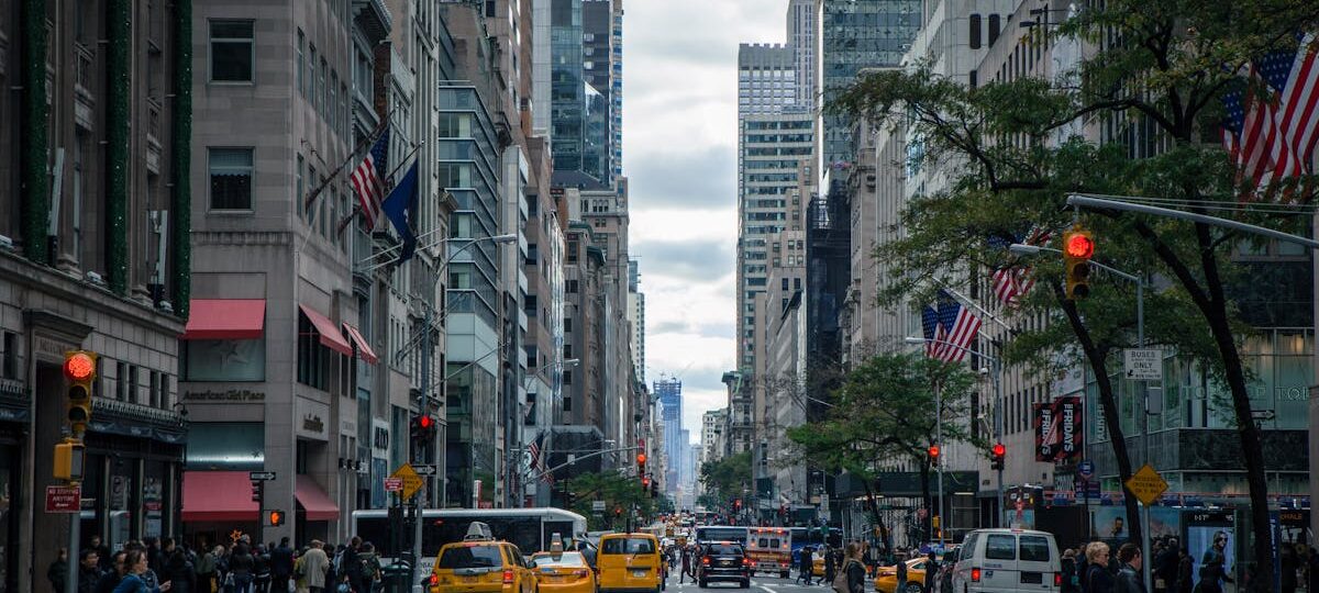 Nueva York: Brechas de Valoración entre Mercados Privados y Públicos